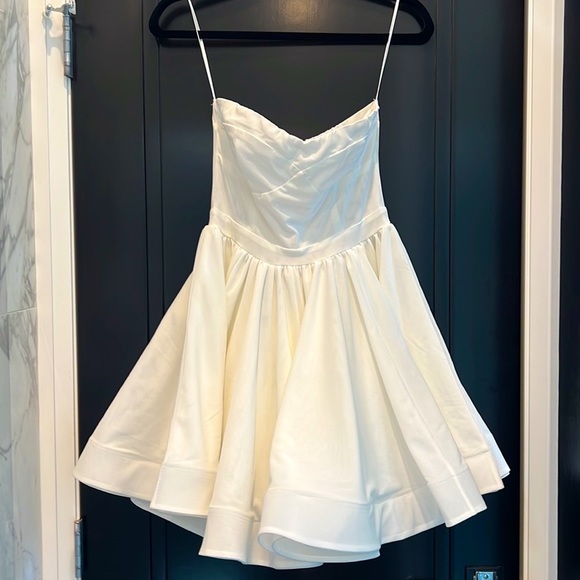 Perfect dress for bachelorette or bridal party! - Picture 6 of 7